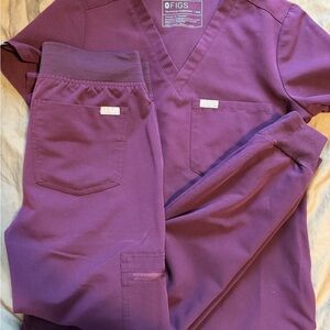 Figs Plum Scrub Set XXS TOP AND XXS/P BOTTOM